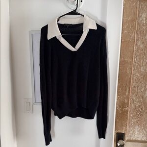 rag & bone Black V‑Neck Sweater with Cream Collar